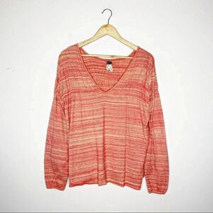Free People We The Free Coral Knit V-Neck Top Ruched Long Sleeve Size Small